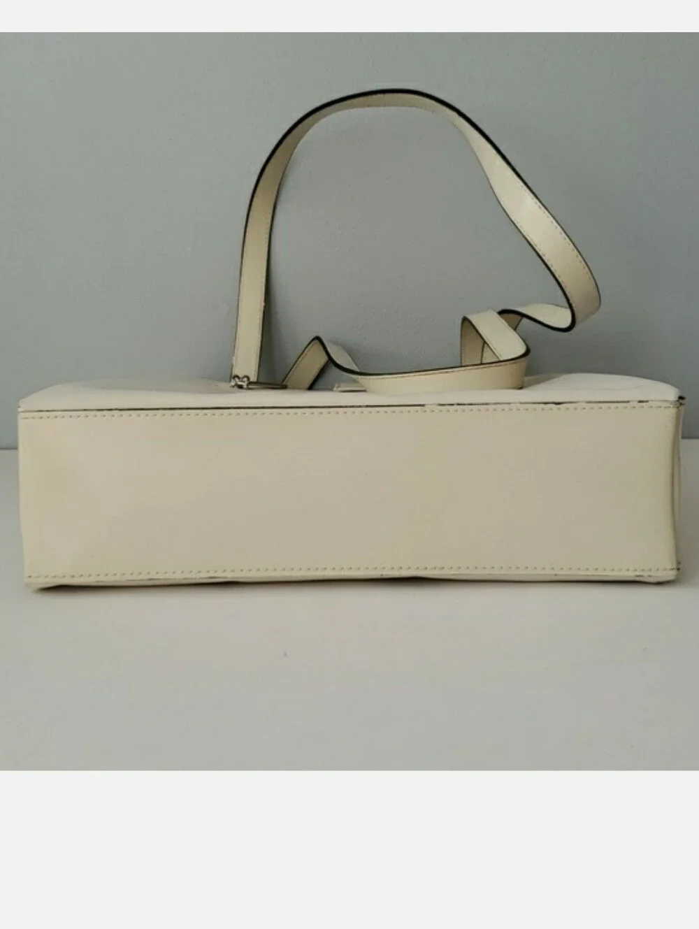 Guess Vintage Y2K Creamy Off White Shoulder Bag Purse - Picture 6 of 10